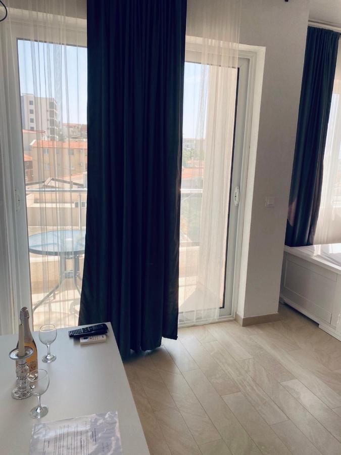 Elma Aparthotel Dobra Voda Exterior photo